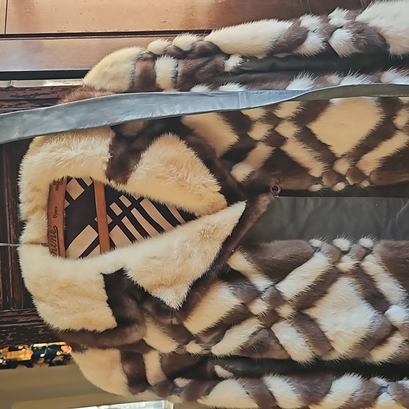 ♥️HP MINK W/ Leather accents EUC condition Almost New Vintage item Authentic - Picture 5 of 11